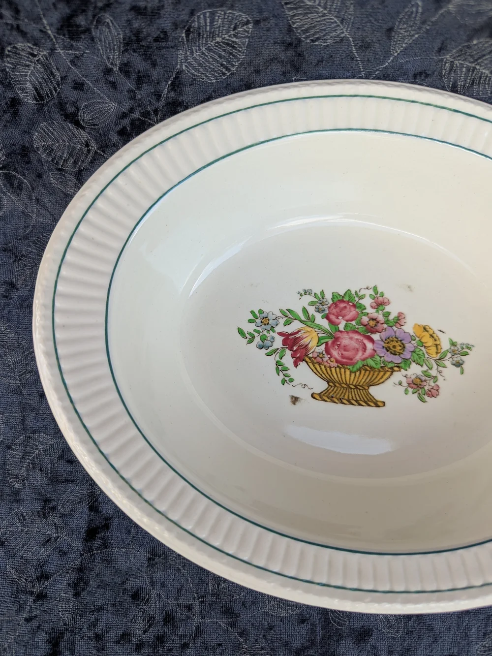 VTG Wedgwood Belmar Oval Serving Vegetable Bowl Flowers Basket Cottagecore White
